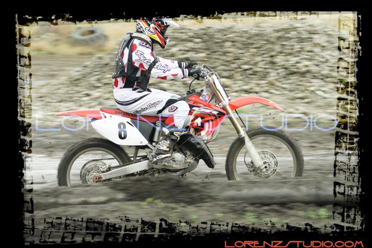 DSC01044bikes.jpg