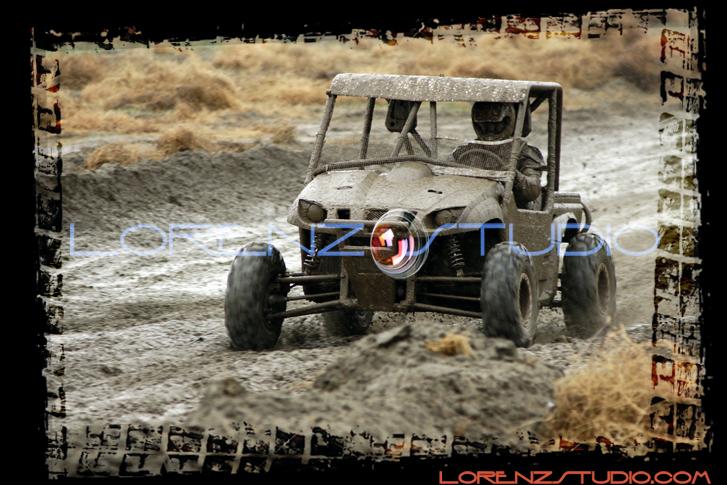 DSCOO930utvs.jpg