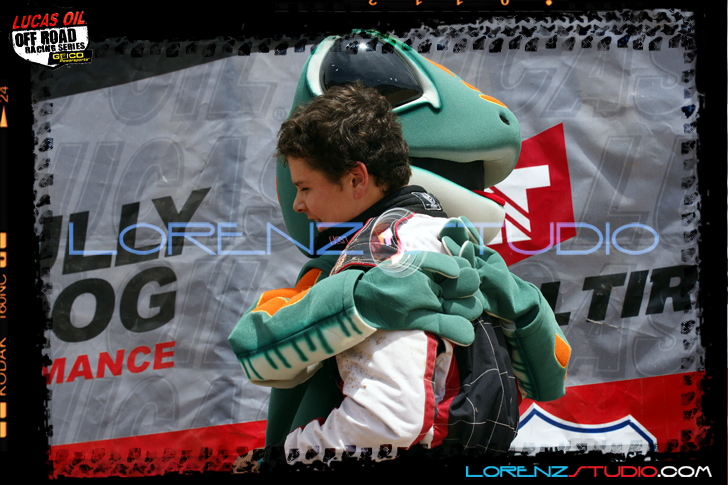DSC05405LOORRS3N.jpg - SONY DSC